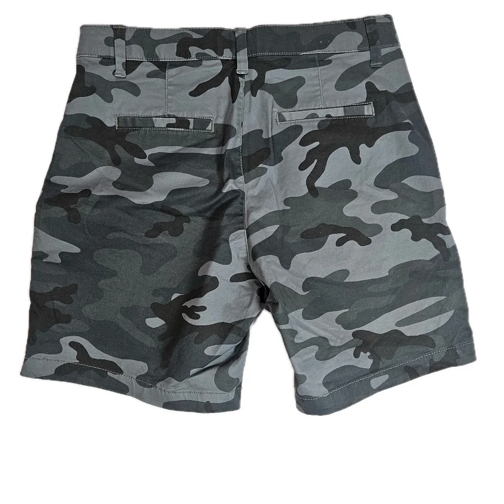 Gap Shorts Womens 2 Camo‎ 5 Inch Inseam Stretch Cotton Utility Patch Pockets NEW